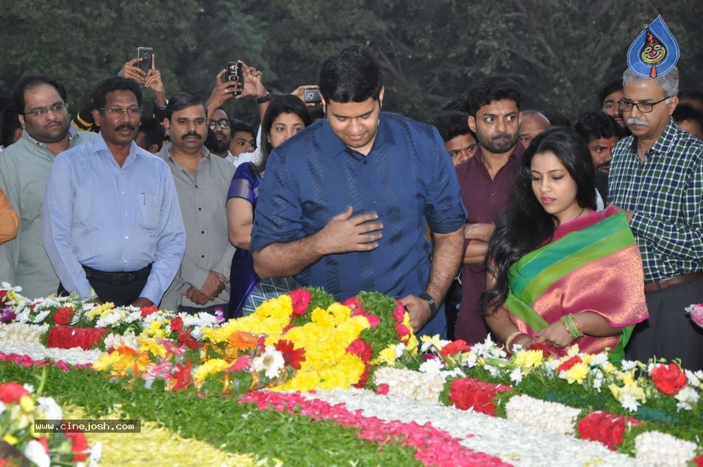 NTR Family Members at NTR Ghat - 2 / 84 photos