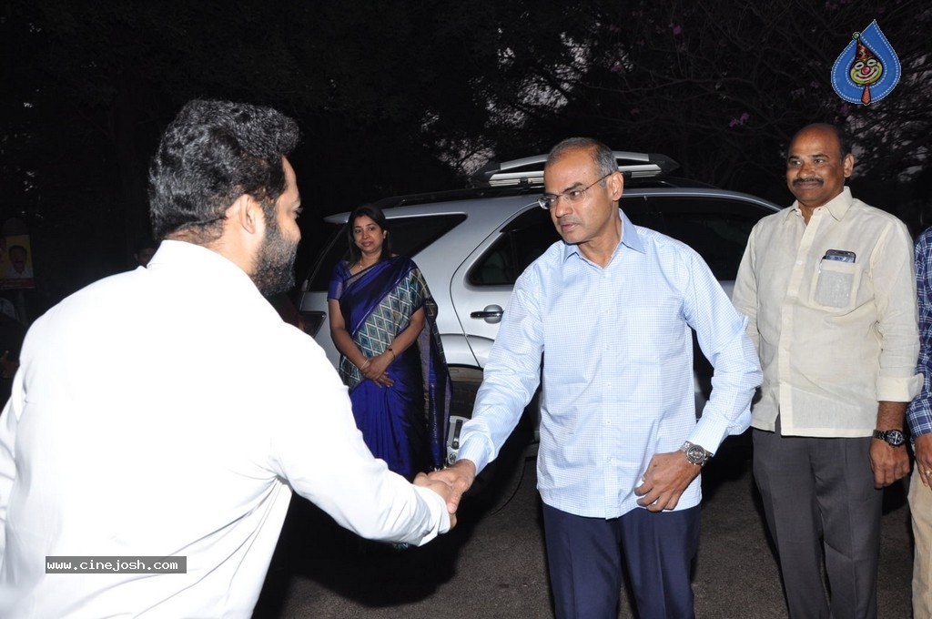 NTR Family Members at NTR Ghat - 21 / 84 photos