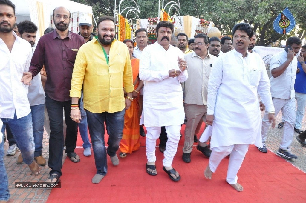 NTR Family Members at NTR Ghat - 55 / 84 photos