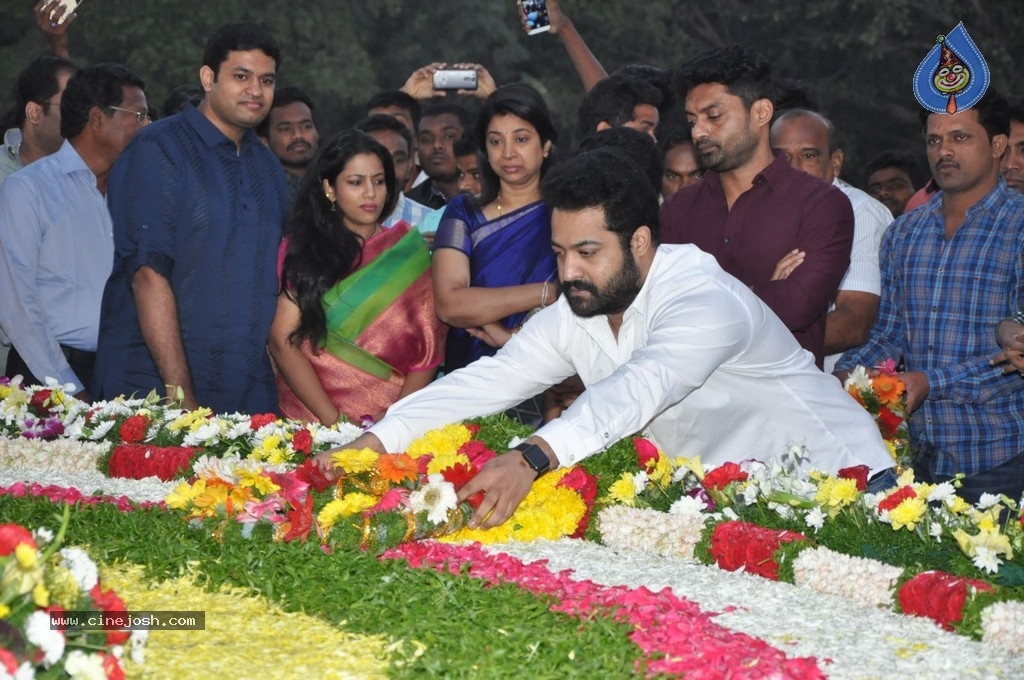 NTR Family Members at NTR Ghat - 58 / 84 photos