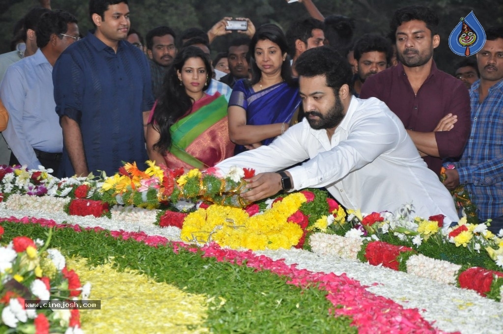 NTR Family Members at NTR Ghat - 77 / 84 photos