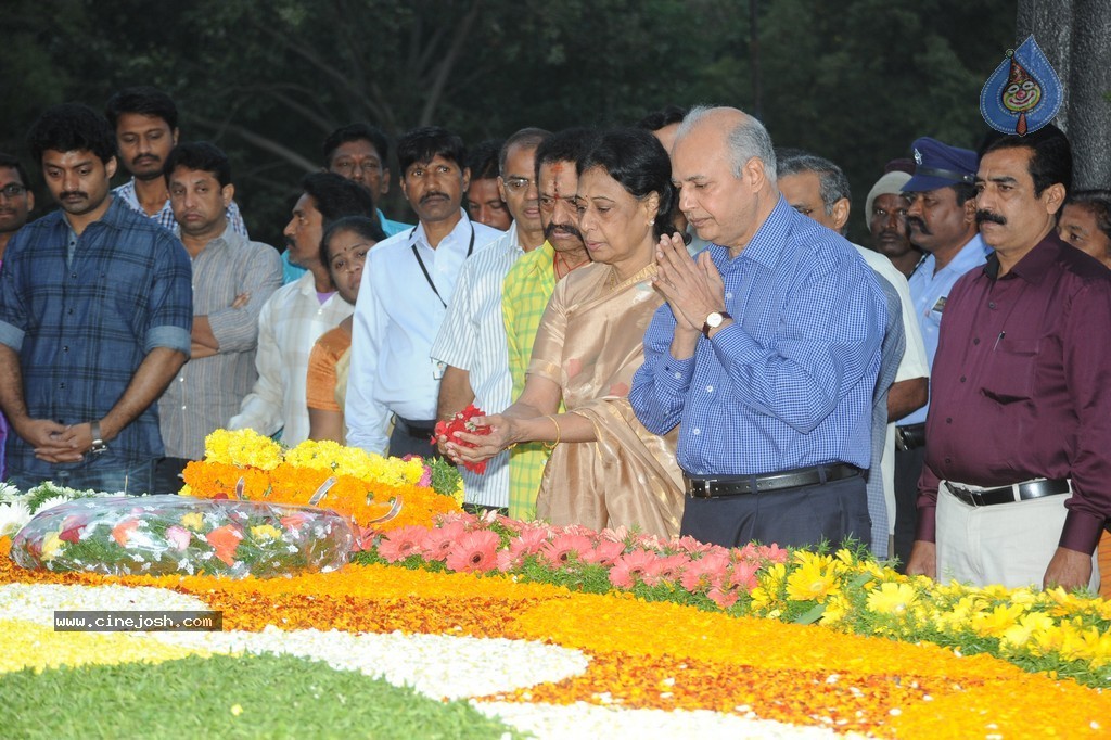 NTR Family Members at NTR Ghat - 3 / 238 photos