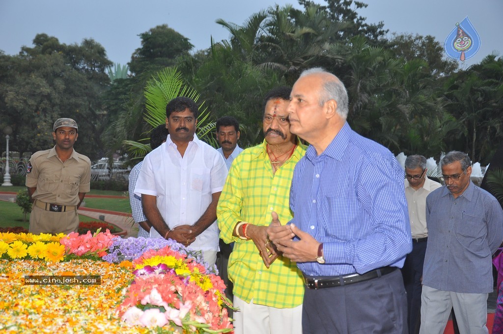 NTR Family Members at NTR Ghat - 7 / 238 photos