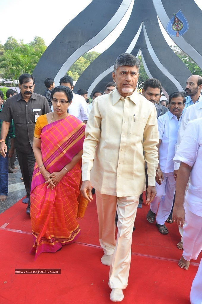 NTR Family Members at NTR Ghat - 13 / 238 photos