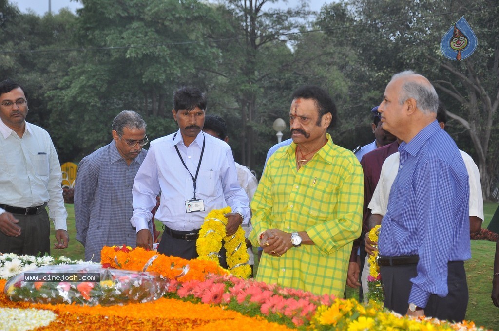 NTR Family Members at NTR Ghat - 34 / 238 photos