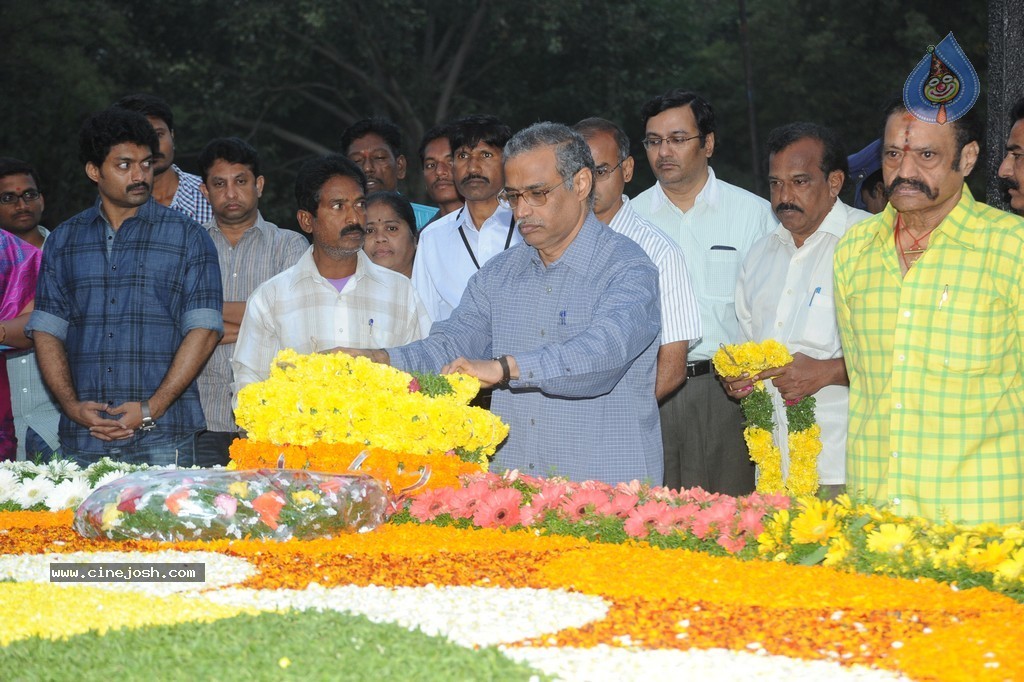 NTR Family Members at NTR Ghat - 78 / 238 photos