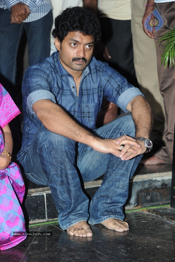 NTR Family Members at NTR Ghat - 88 / 238 photos