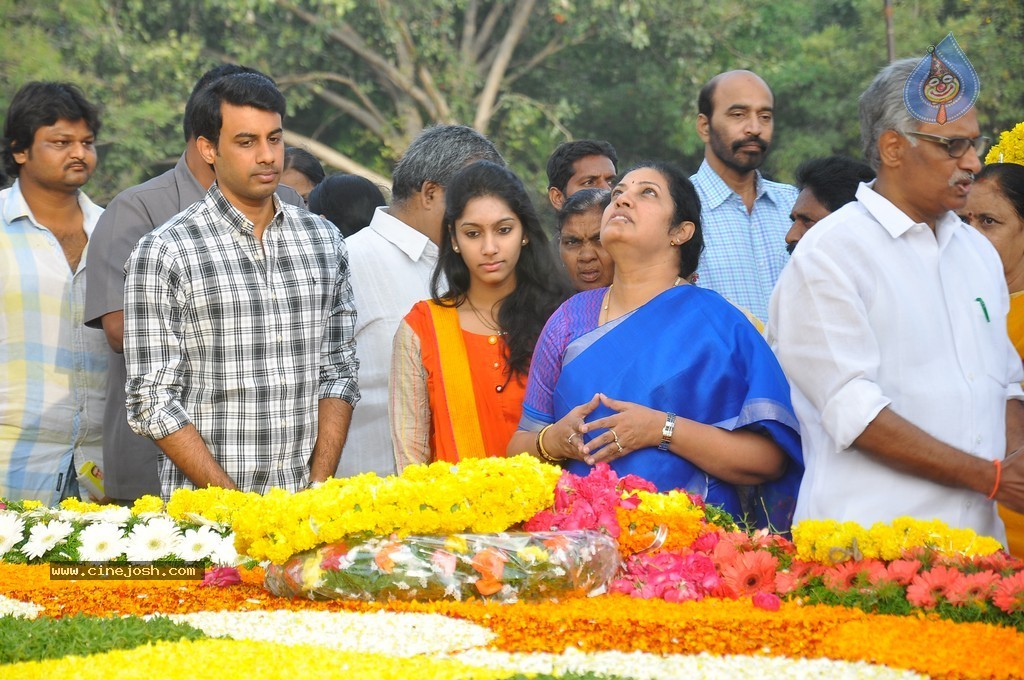 NTR Family Members at NTR Ghat - 105 / 238 photos