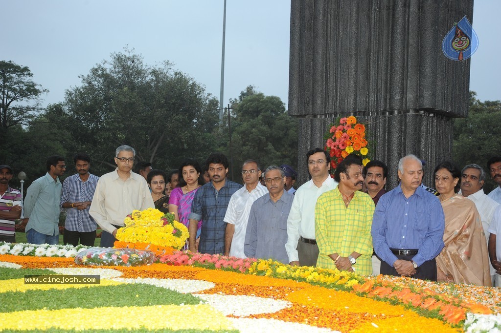 NTR Family Members at NTR Ghat - 180 / 238 photos