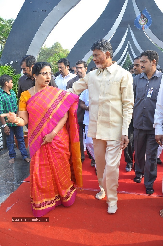 NTR Family Members at NTR Ghat - 227 / 238 photos