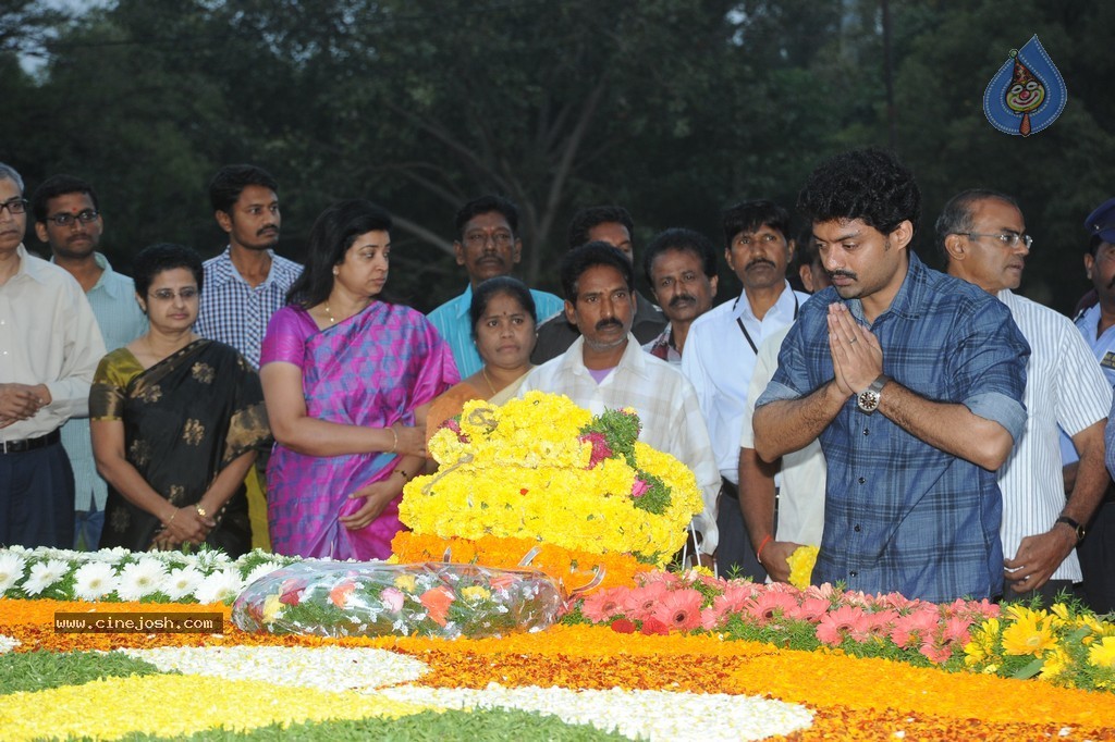 NTR Family Members at NTR Ghat - 228 / 238 photos