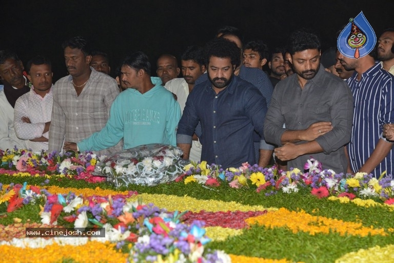 NTR Family Members at NTR Ghat - 4 / 39 photos