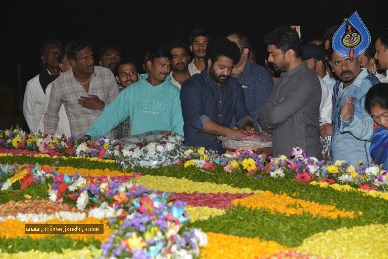 NTR Family Members at NTR Ghat - 11 / 39 photos