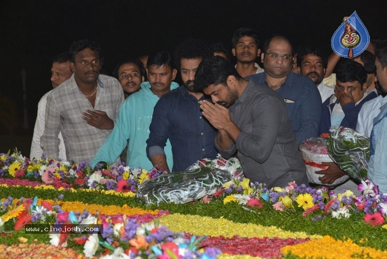 NTR Family Members at NTR Ghat - 29 / 39 photos