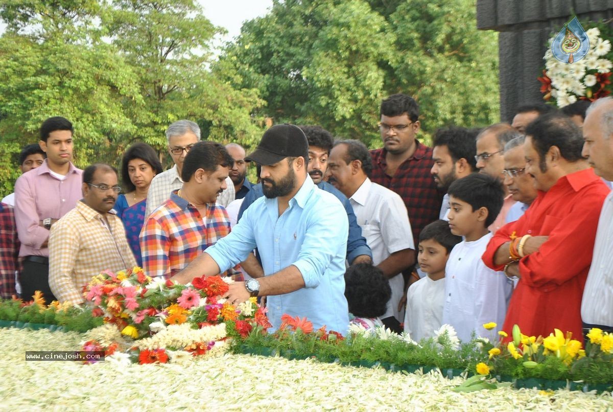 NTR Family Members at NTR Ghat - 37 / 151 photos