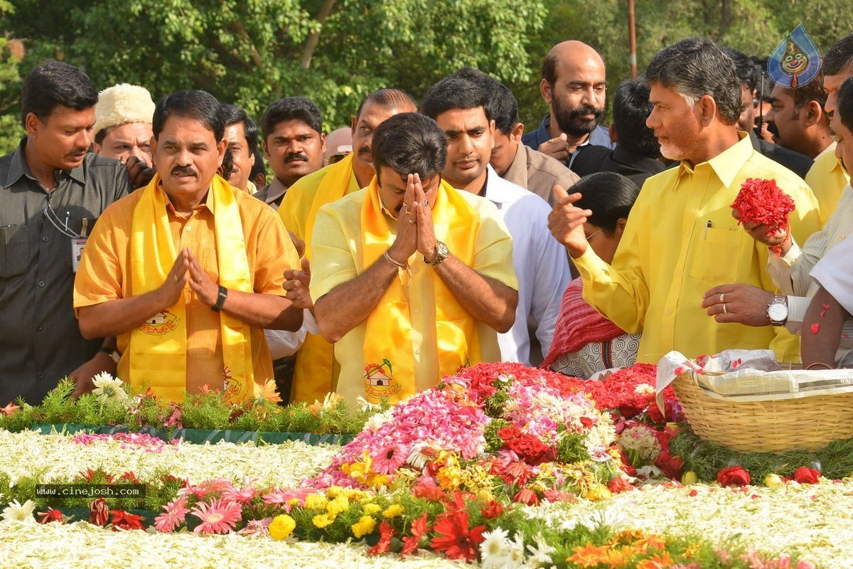 NTR Family Members at NTR Ghat - 59 / 151 photos