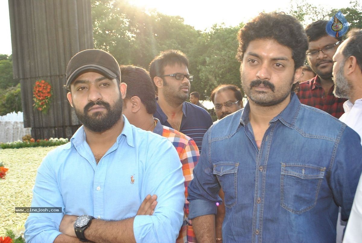 NTR Family Members at NTR Ghat - 63 / 151 photos