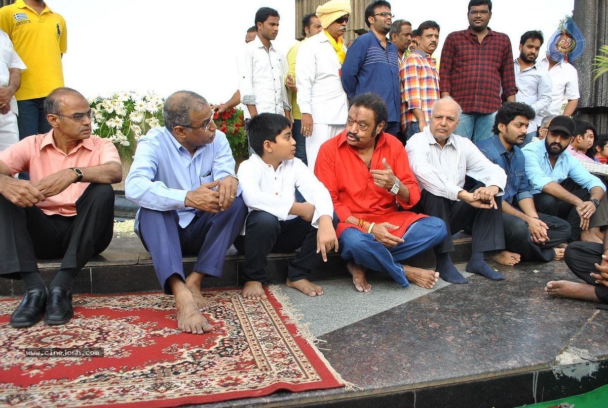 NTR Family Members at NTR Ghat - 87 / 151 photos