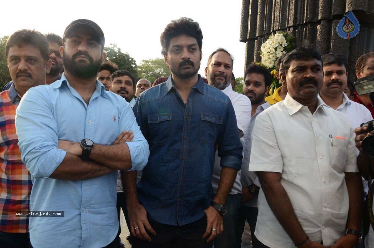 NTR Family Members at NTR Ghat - 123 / 151 photos