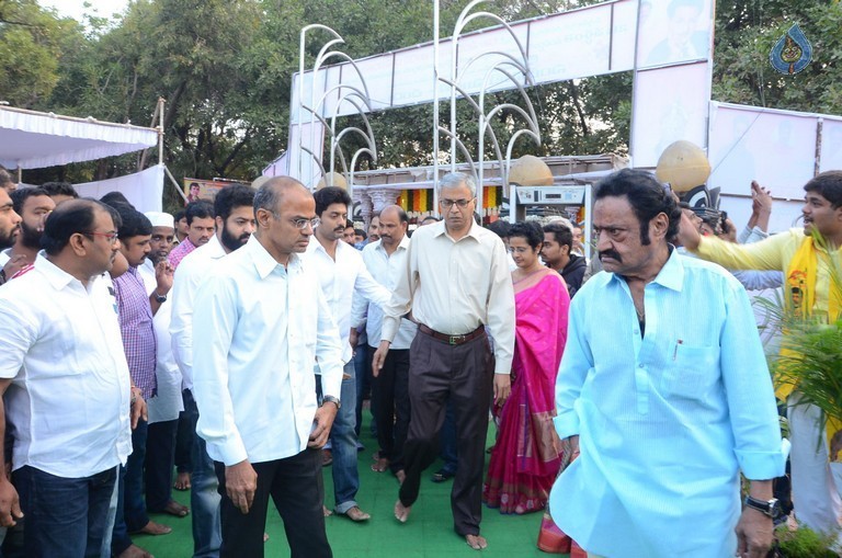 NTR Family Members at NTR Ghat Photos - 85 / 102 photos