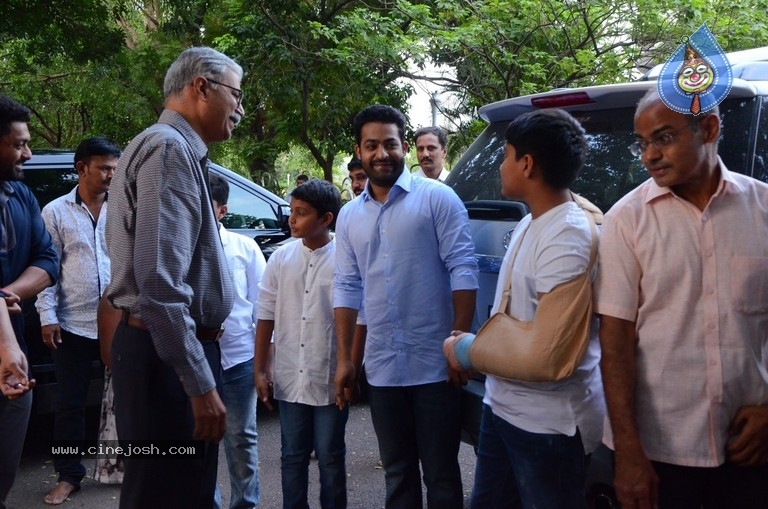NTR Family Members Pay Tribute at NTR Ghat - 21 / 100 photos