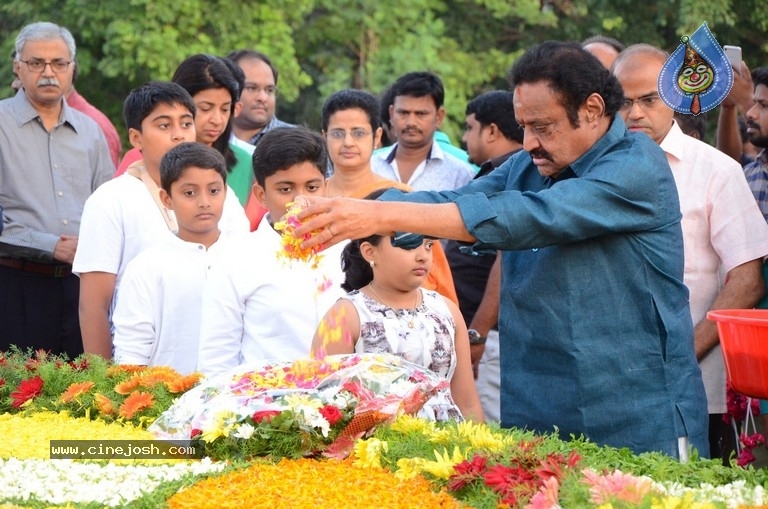 NTR Family Members Pay Tribute at NTR Ghat - 85 / 100 photos