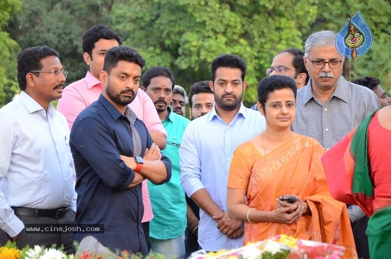 NTR Family Members Pay Tribute at NTR Ghat - 89 / 100 photos