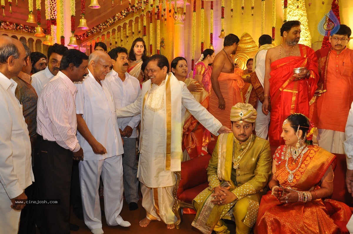 Nukarapu Suryaprakash Rao Daughter Grishma Wedding Photos - 46 / 136 photos