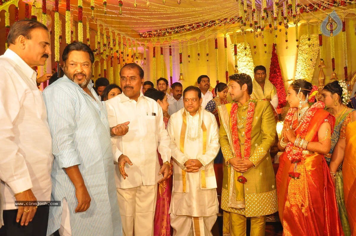 Nukarapu Suryaprakash Rao Daughter Grishma Wedding Photos - 62 / 136 photos