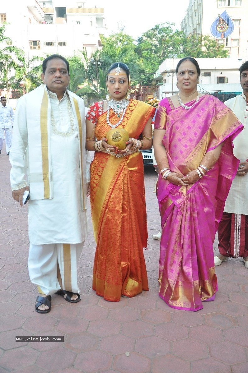 Nukarapu Suryaprakash Rao Daughter Grishma Wedding Photos - 88 / 136 photos