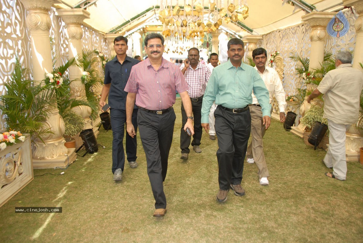 Nukarapu Suryaprakash Rao Daughter Grishma Wedding Photos - 93 / 136 photos