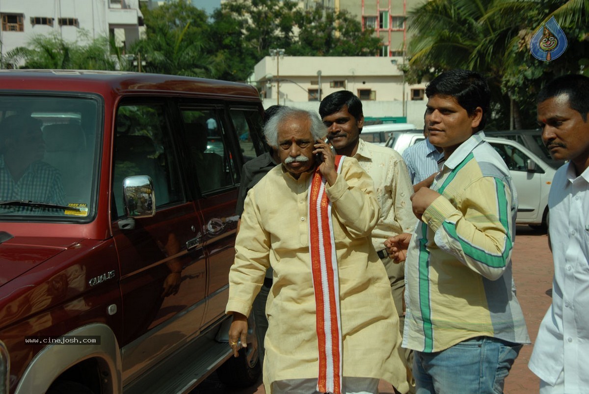 Nukarapu Suryaprakash Rao Daughter Grishma Wedding Photos - 100 / 136 photos