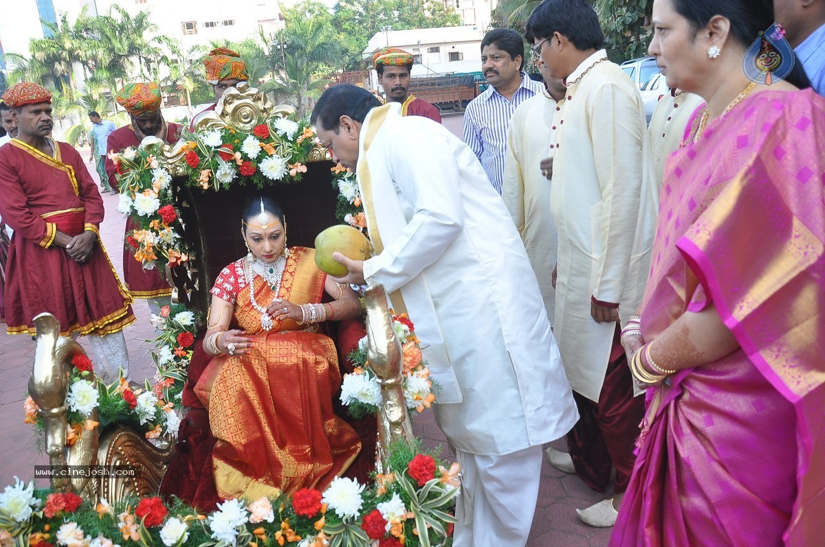 Nukarapu Suryaprakash Rao Daughter Grishma Wedding Photos - 115 / 136 photos