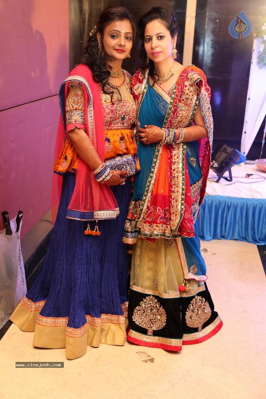 Parul and Bala Kumar Wedding Event - 60 / 122 photos