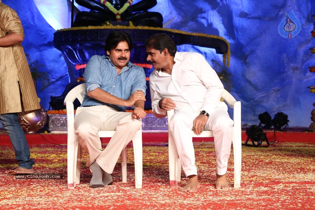 Pawan attends Bhakti TV Channel Koti Deepotsavam - 192 / 215 photos