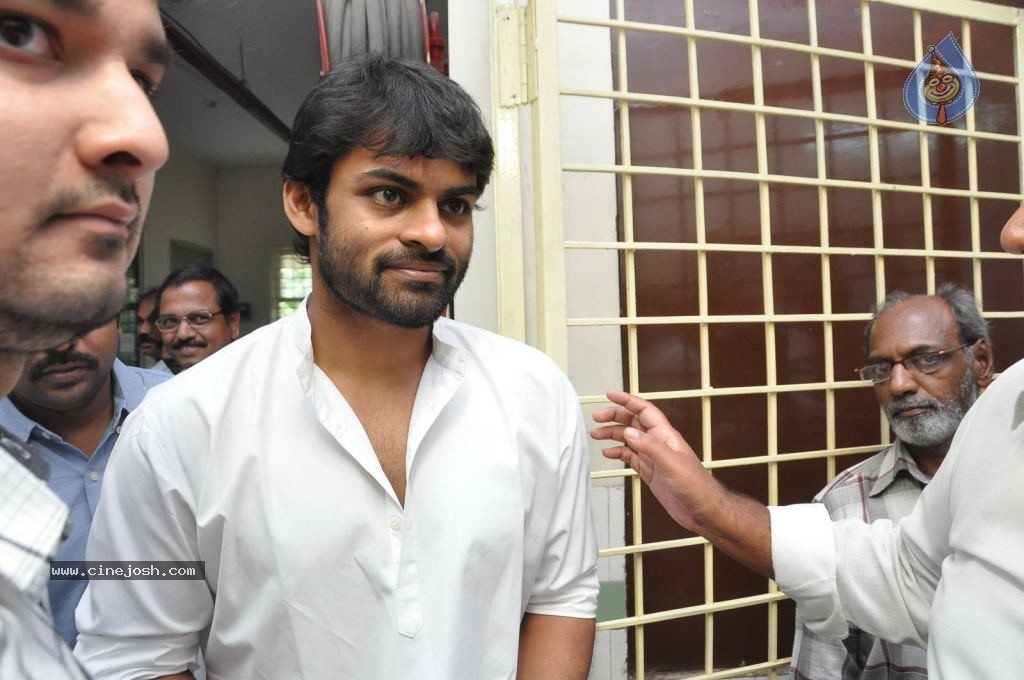 Pawan Fans Donated Stretchers To Gandhi Hospital - 64 / 66 photos