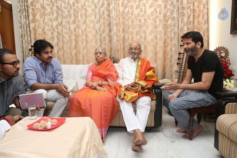Pawan Kalyan and Trivikram Meets K Vishwanath - 2 / 77 photos