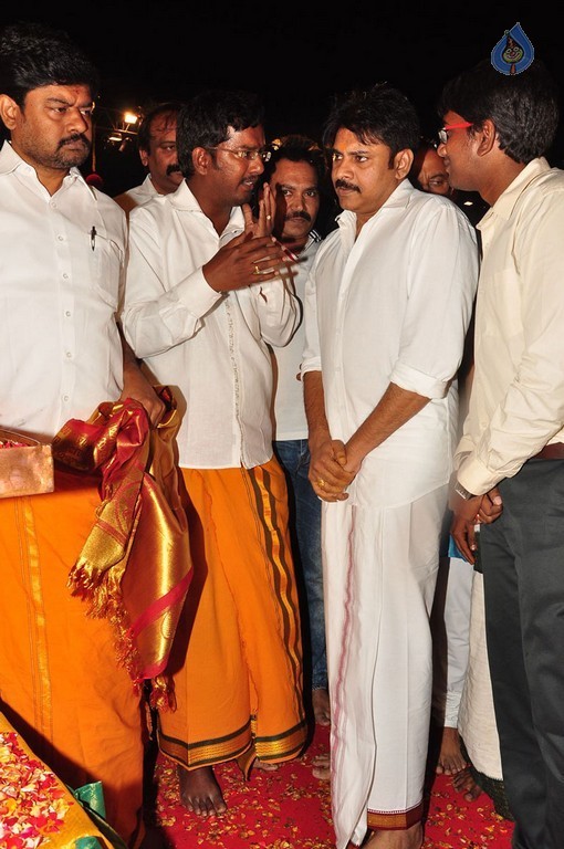 Pawan Kalyan at Bhakti TV Koti Deepotsavam - 19 / 58 photos