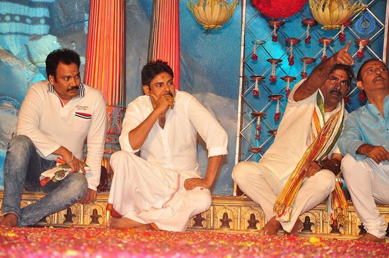 Pawan Kalyan at Bhakti TV Koti Deepotsavam - 47 / 58 photos