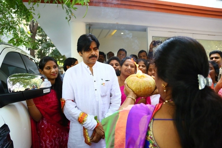 Pawan Kalyan At Jana Sena Party Office - 6 / 11 photos