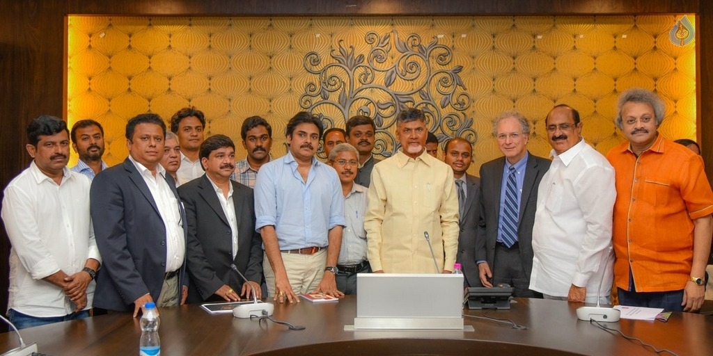 Pawan Kalyan at Uddanam Kidney Victims Meet - 3 / 6 photos