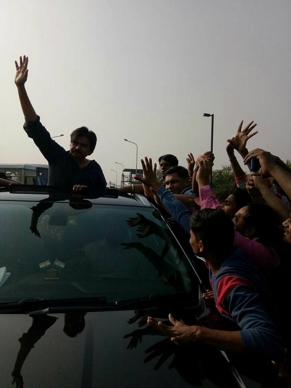 Pawan Kalyan In Vizag Airport Photos - 5 / 5 photos