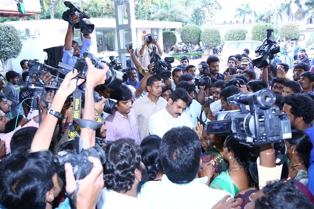 Pawan Kalyan Jana Sena Press Meet - 21 / 46 photos