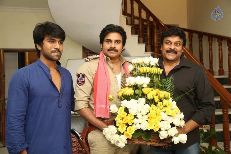 Pawan Kalyan meets Chiranjeevi - 17 / 74 photos
