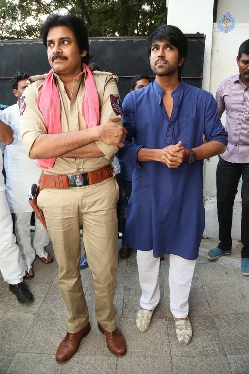 Pawan Kalyan meets Chiranjeevi - 26 / 74 photos