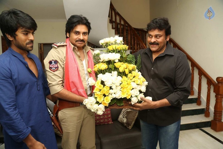 Pawan Kalyan meets Chiranjeevi - 28 / 74 photos