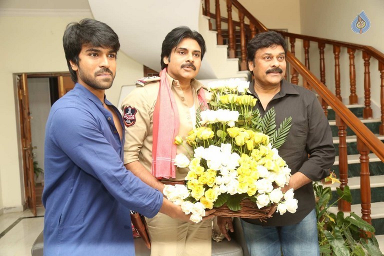 Pawan Kalyan meets Chiranjeevi - 38 / 74 photos