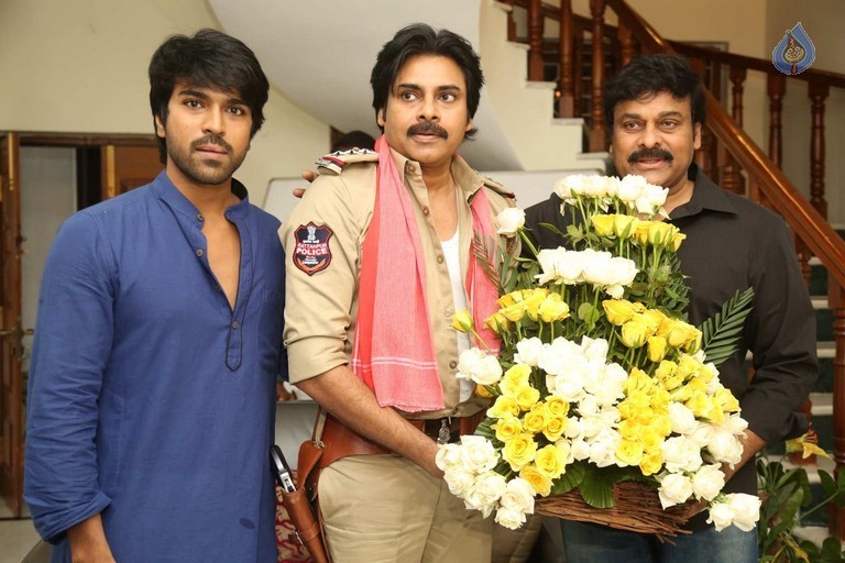 Pawan Kalyan meets Chiranjeevi - 43 / 74 photos