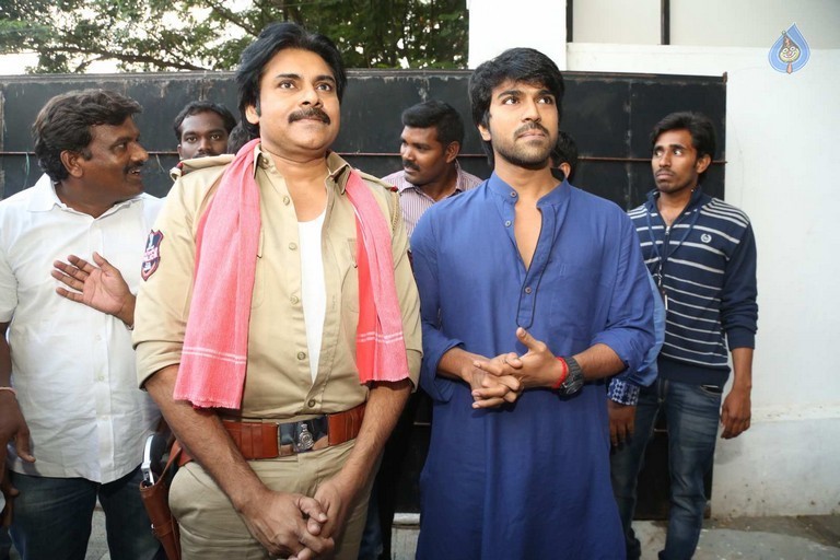 Pawan Kalyan meets Chiranjeevi - 48 / 74 photos