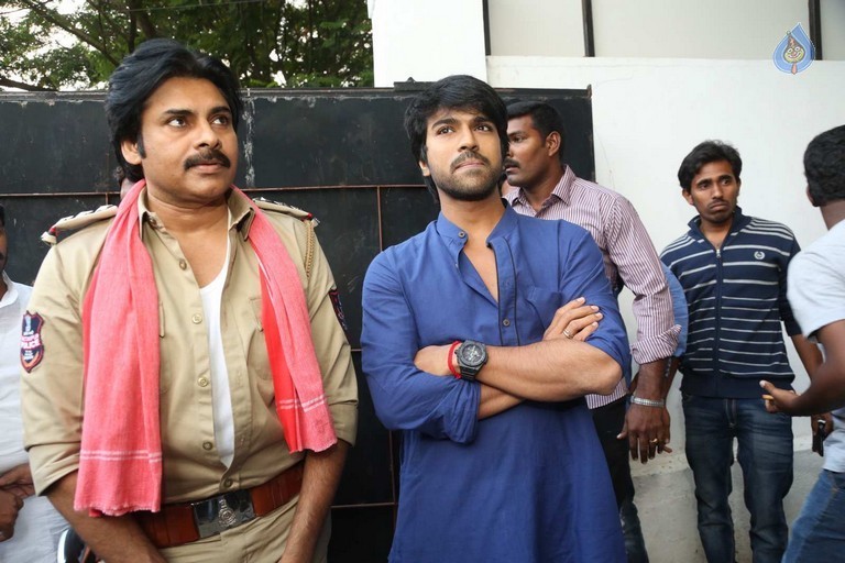 Pawan Kalyan meets Chiranjeevi - 55 / 74 photos